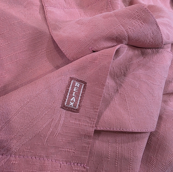 Tommy Bahama Coral Silk Button Down Marlin Logo Shirt - Picture 4 of 7